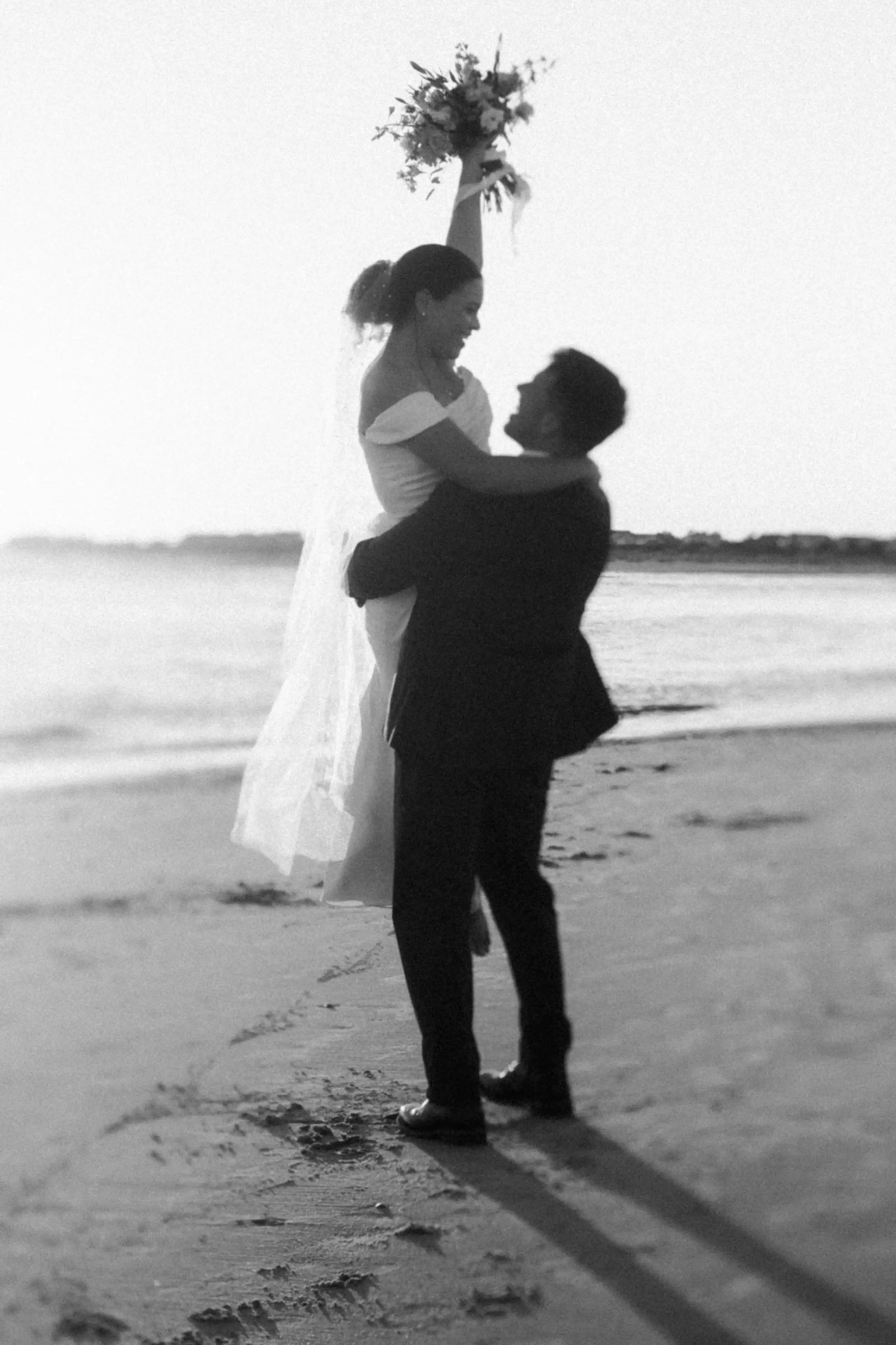 Ocean Isle Beach Airbnb wedding photo 12