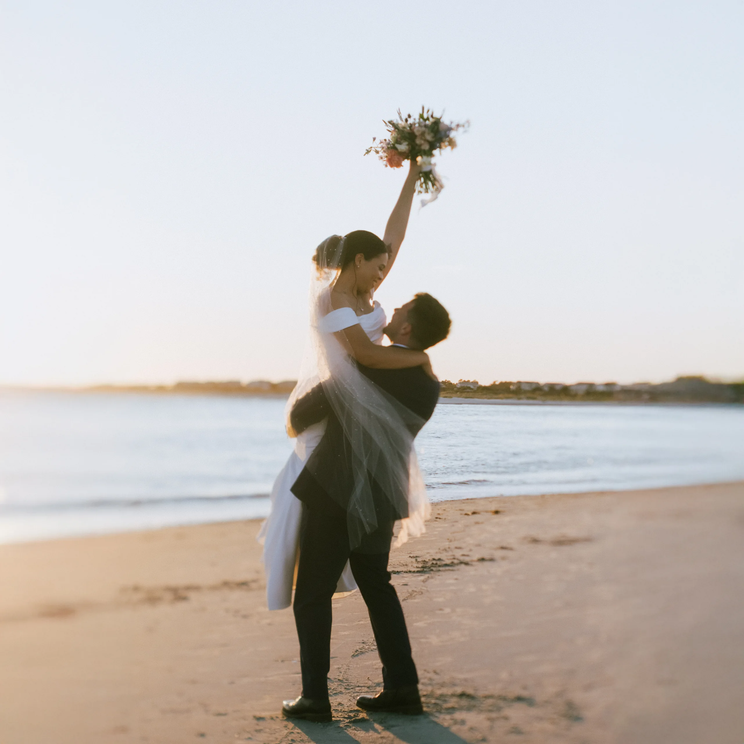 Ocean Isle Beach Airbnb wedding photo 13