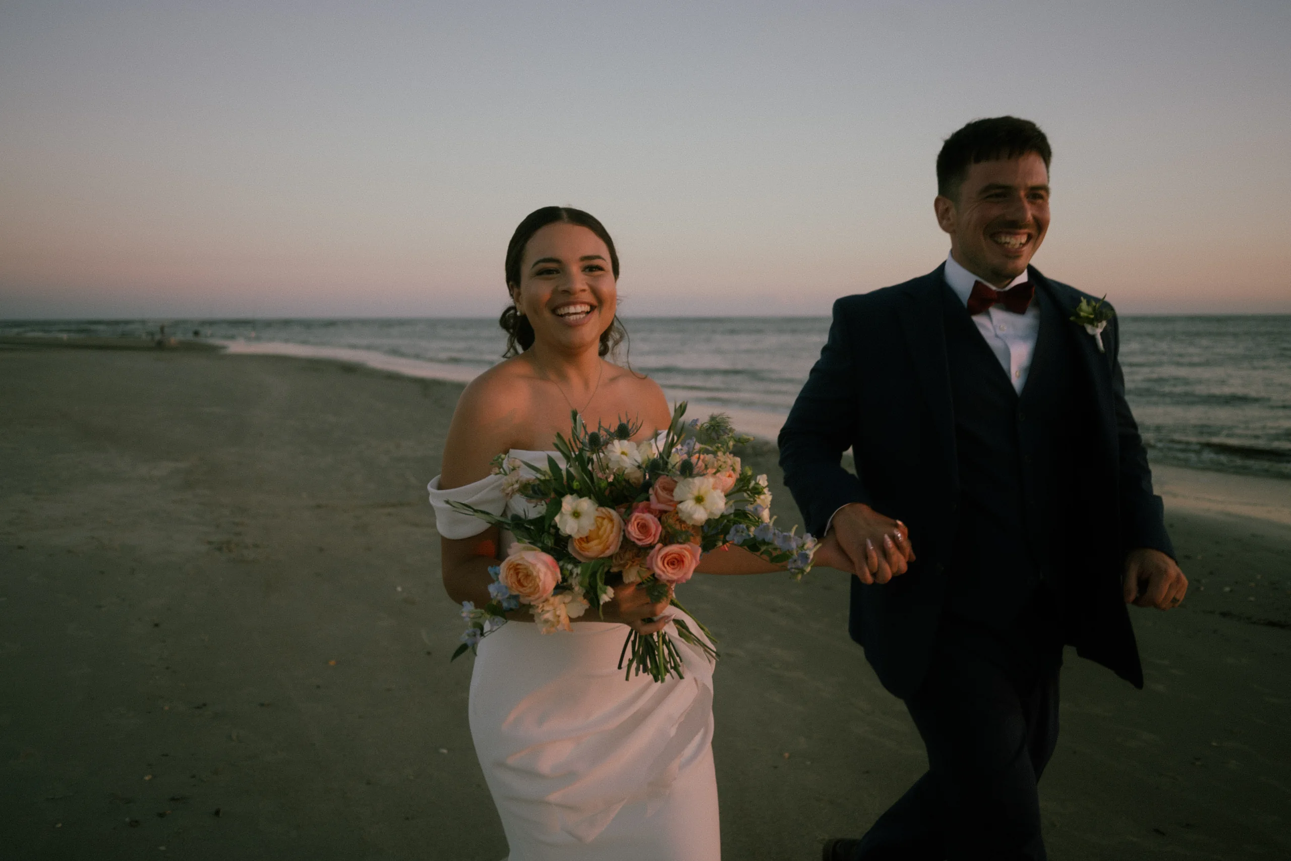 Ocean Isle Beach Airbnb wedding photo 90
