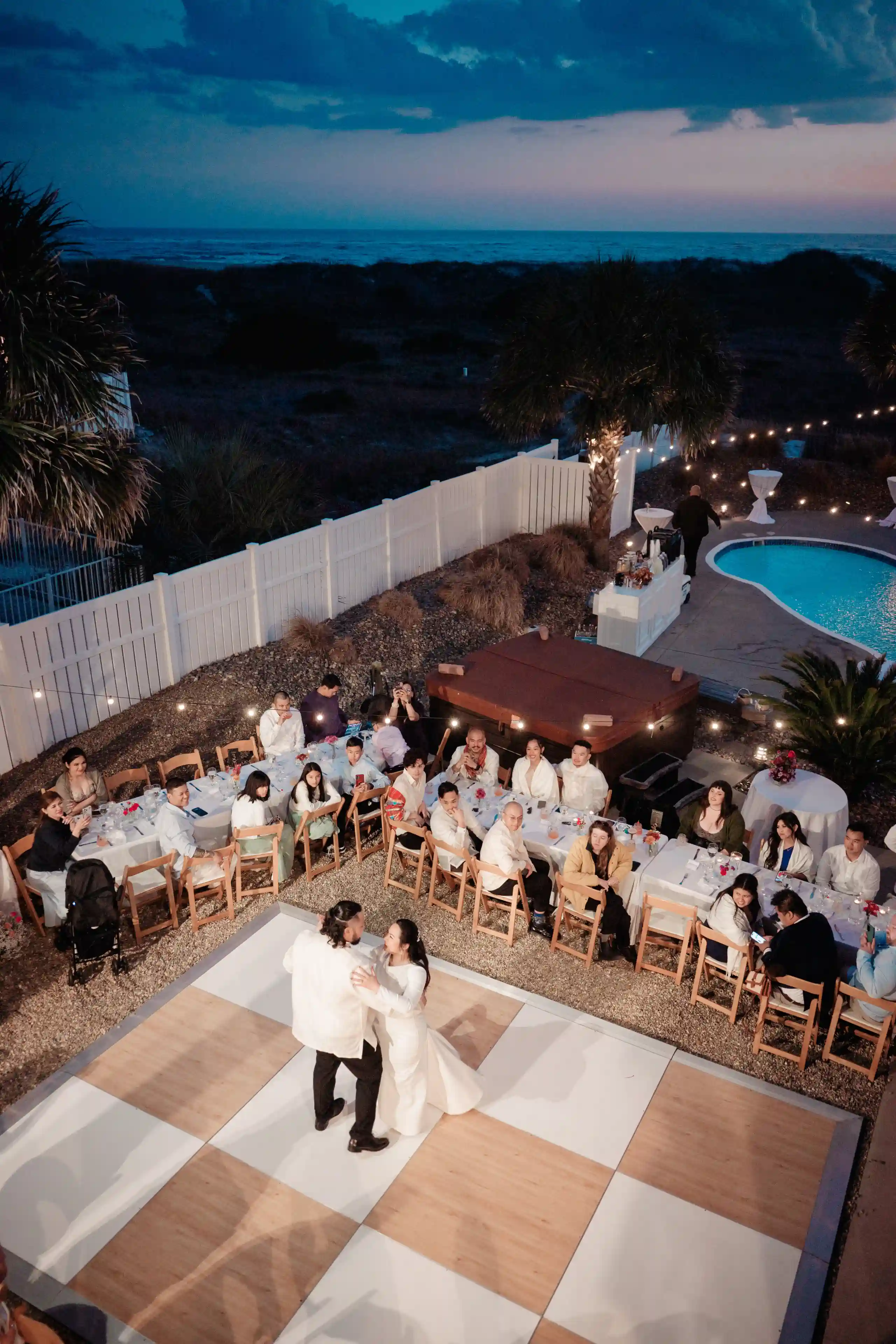 couples propose on the beach